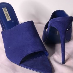 Blue pointed toe high heel mule